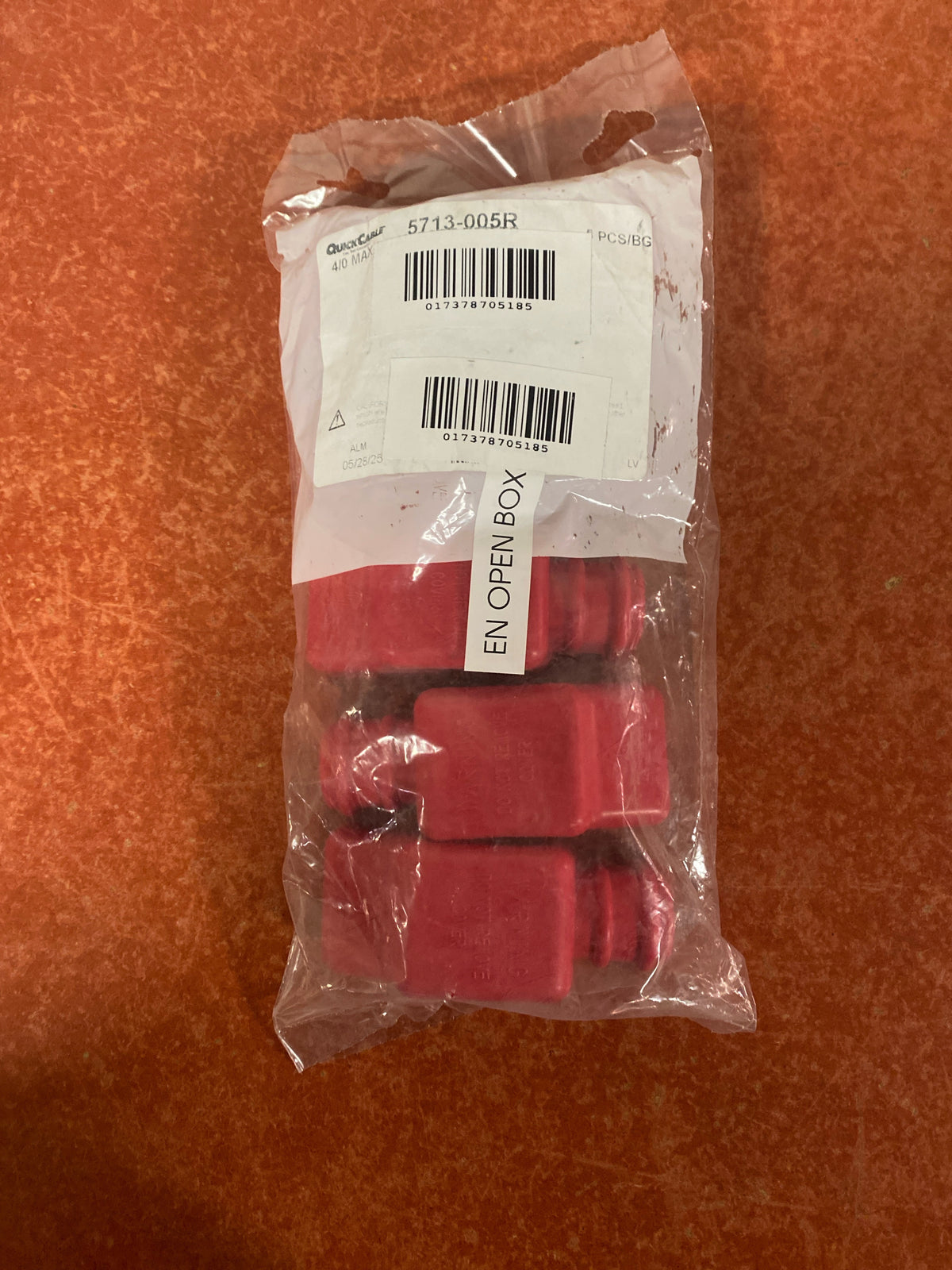 Quickcable Dual Post Red Terminal Protector, 4/0, PK5