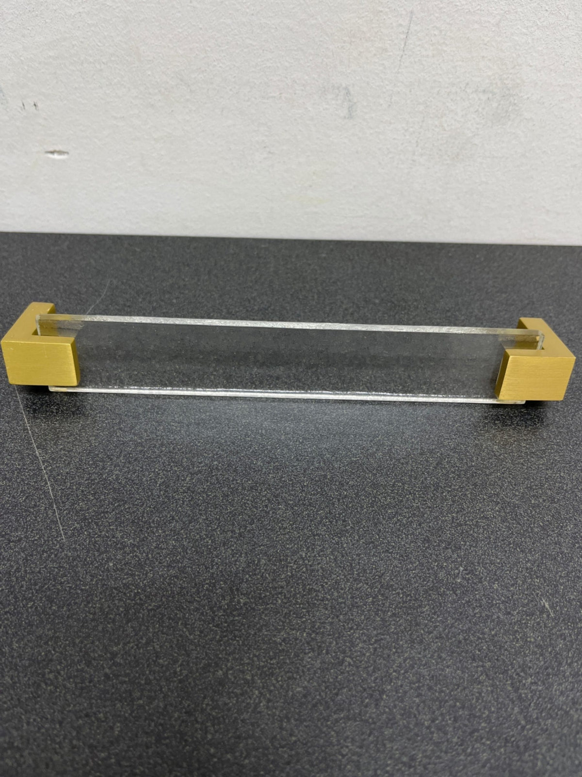 Sietto P-1200-8-SB Affinity 8 Inch Center to Center Handle Cabinet Pull with Clear Glass - Satin Brass