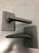 Emtek 5212HLOUS19RH Helios Right Handed Privacy Door Lever Set with Modern Rectangular Rose - Flat Black