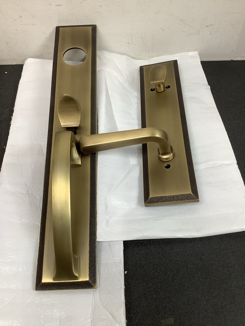 Signature Hardware 479117 Aurick Right Handed Solid Brass Keyed Entry Door Lever Set with 2-3/4" Backset - Antique Brass