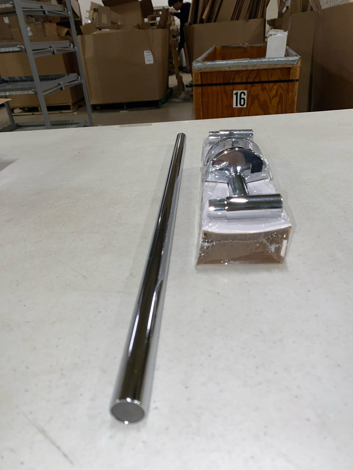 Delta Lyndall 18 in. Towel Bar in Chrome