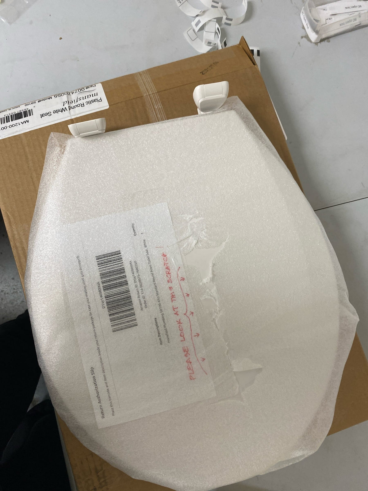 Mansfield 007470055 Alto Round Closed Front Toilet Seat with Lid - White