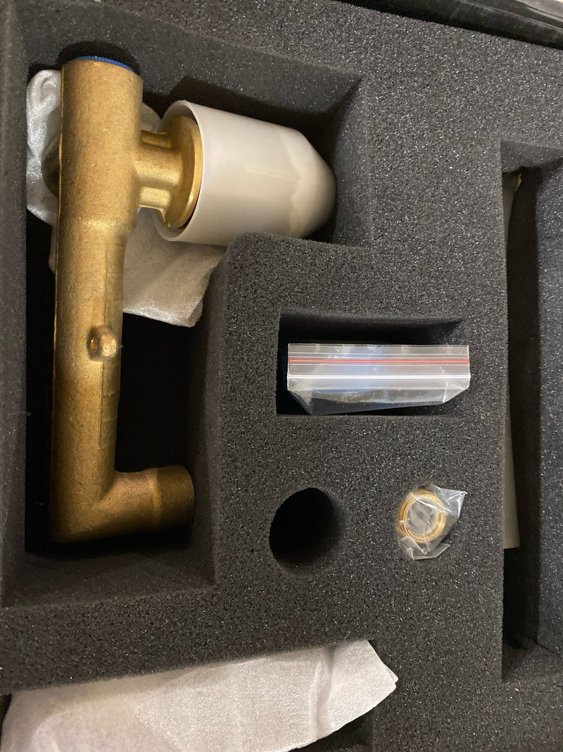 Vigo VG02003MB Brant Single Handle Pull-Down Sprayer Kitchen Faucet in Matte Black