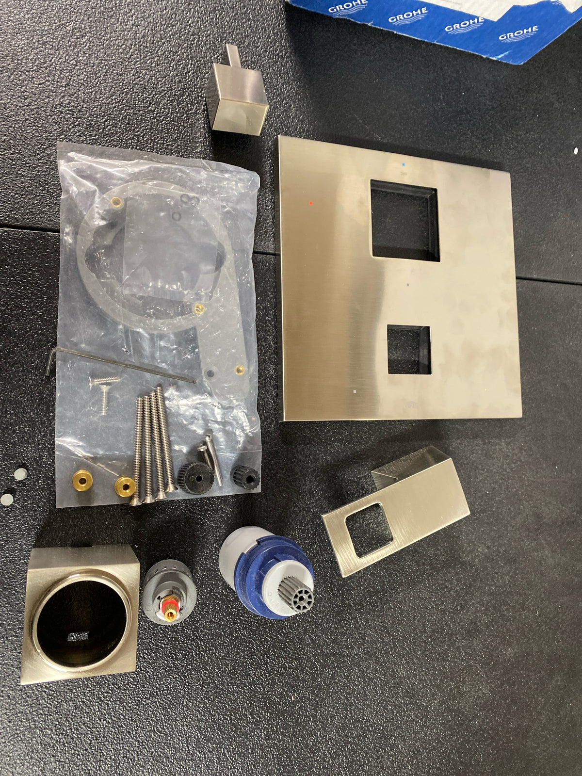 Grohe 29422EN0 Eurocube Two Function Pressure Balanced Valve Trim Only with Dual Lever Handles and Integrated Diverter - Less Rough In - Brushed Nickel