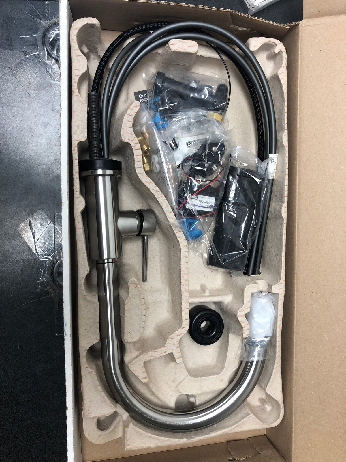 Delta 9159T-AR-DST Trinsic Pull-Down Kitchen Faucet with On/Off Touch Activation, Magnetic Docking Spray Head - Includes (5 Year on Electronic Parts) - Arctic Stainless