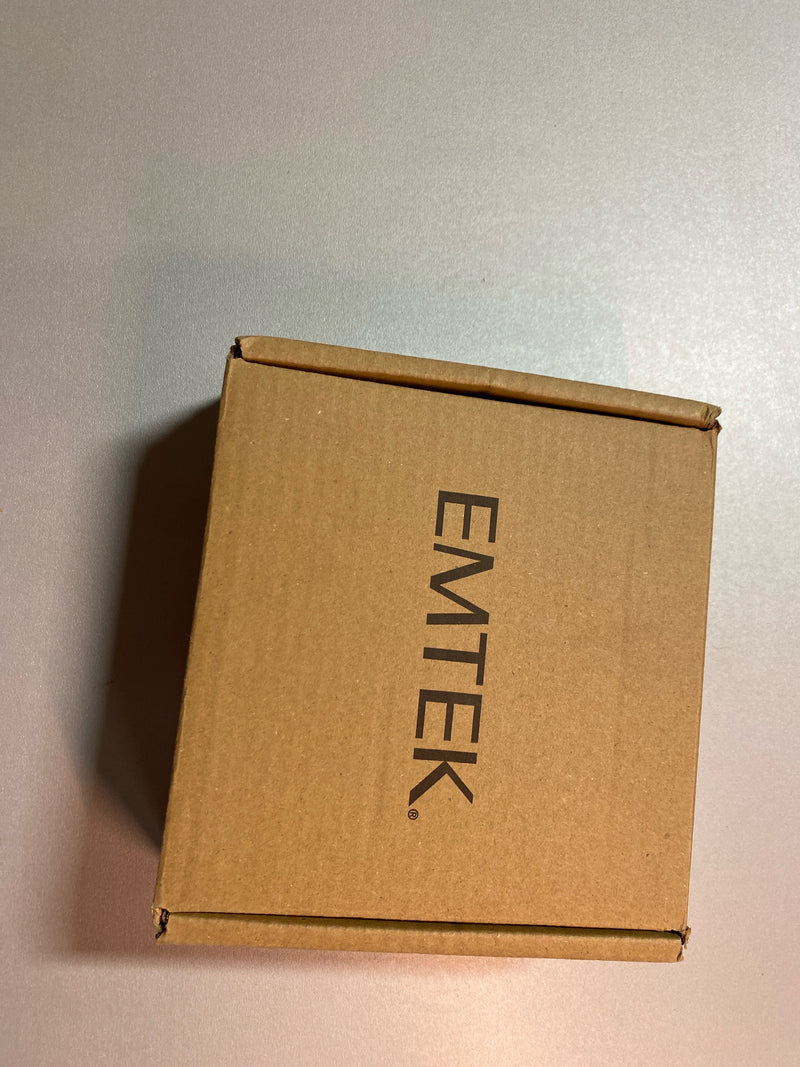 Emtek 5109STUUS4RH Stuttgart Right Handed Passage Door Lever Set with Disk Rose from the Brass Modern Collection - Satin Brass