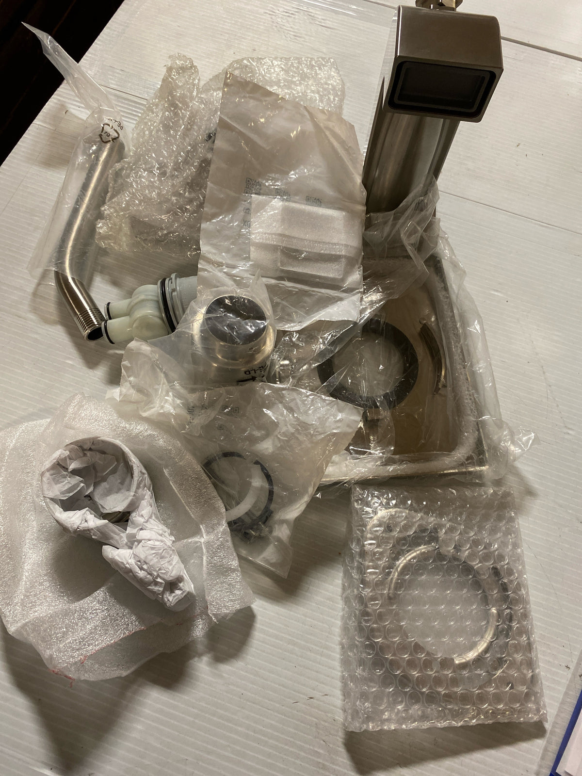 Delta Shower Trim Polished Chrome 107528 With Valve