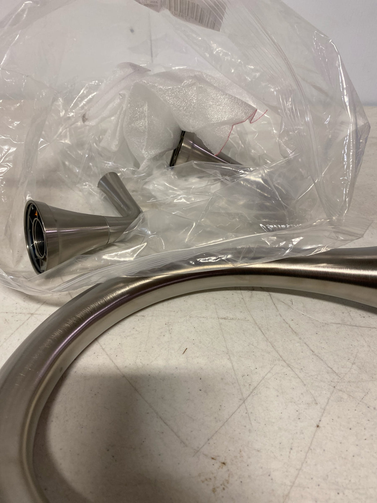 Delta T2733-SS Kayra Deck Mounted Roman Tub Filler - Brilliance Stainless