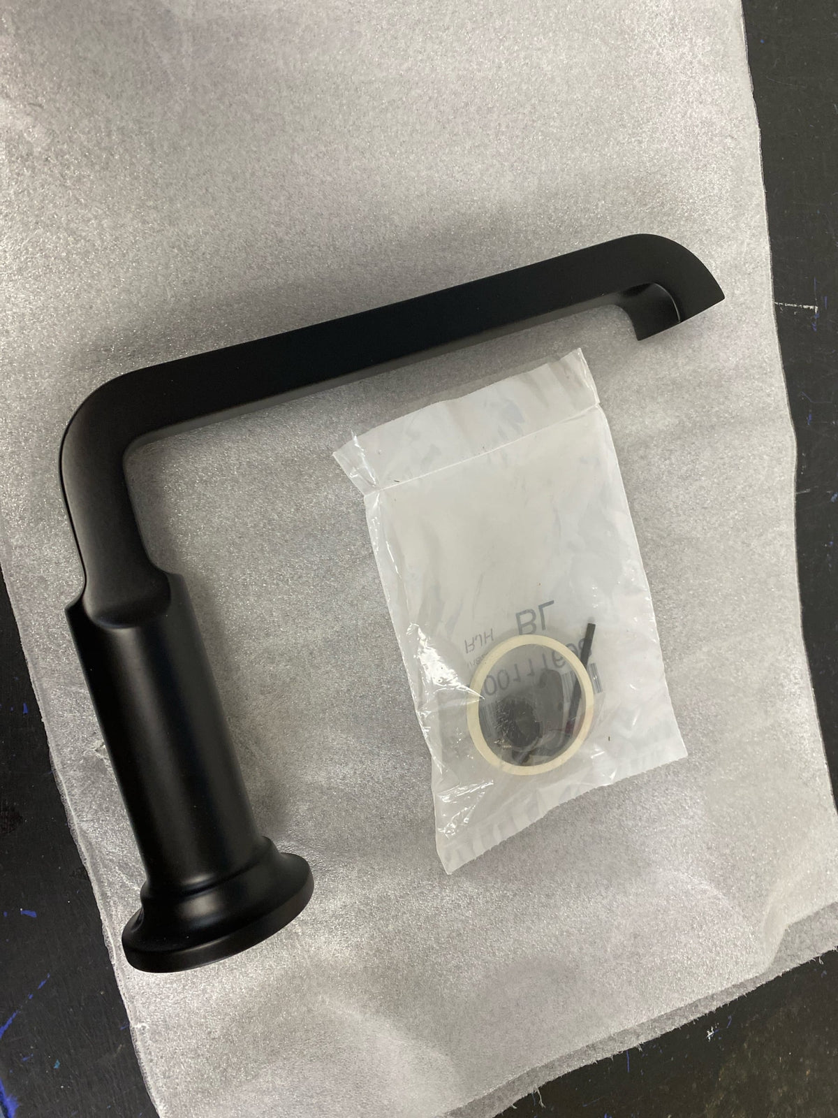 Delta T2789-BLLHP Tetra Tub Deck Mounted Roman Tub Filler - Less Handles and Rough In - Matte Black