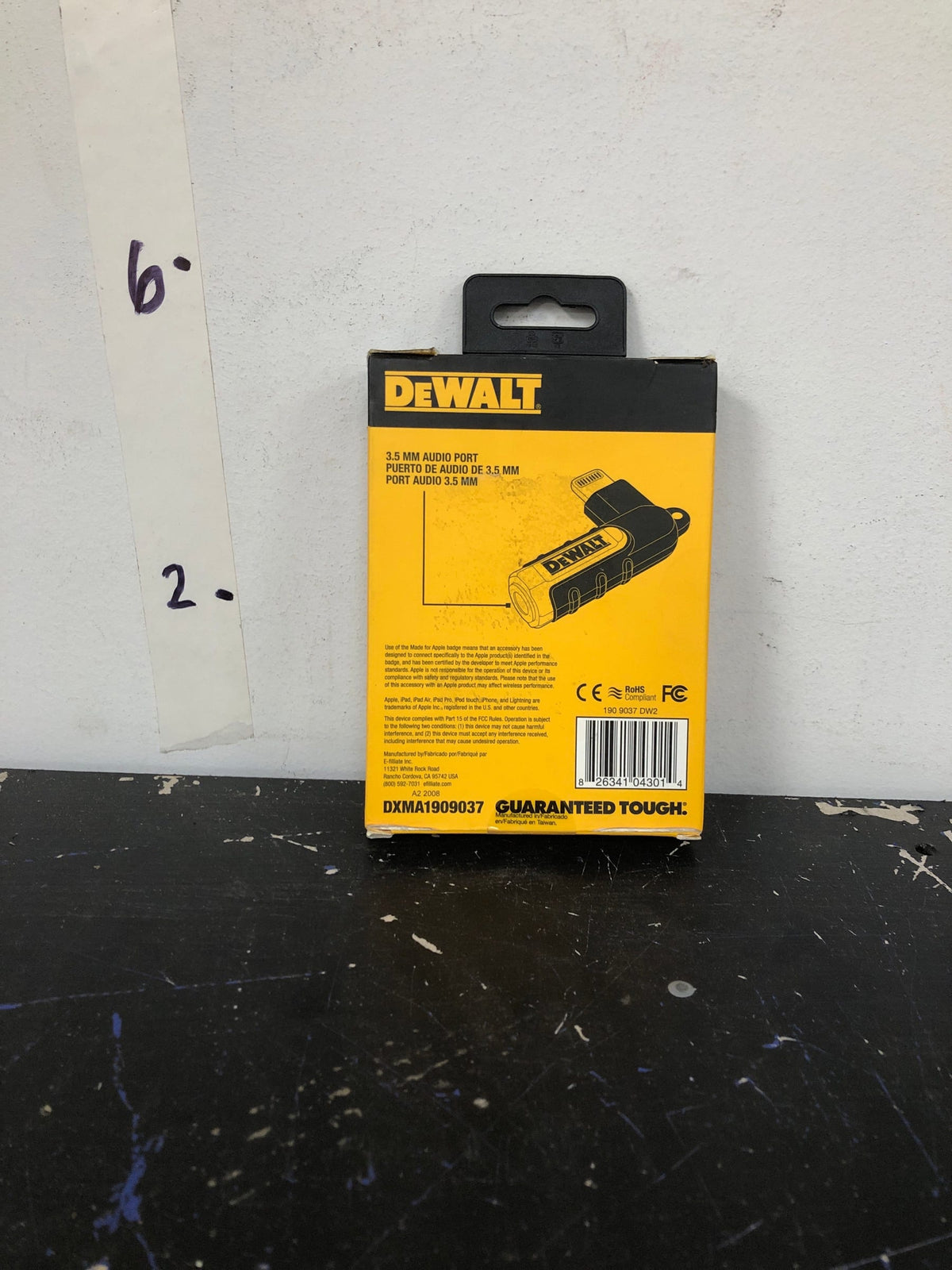 Dewalt 190 9037 DW2 90° Audio Adapter for Lightning