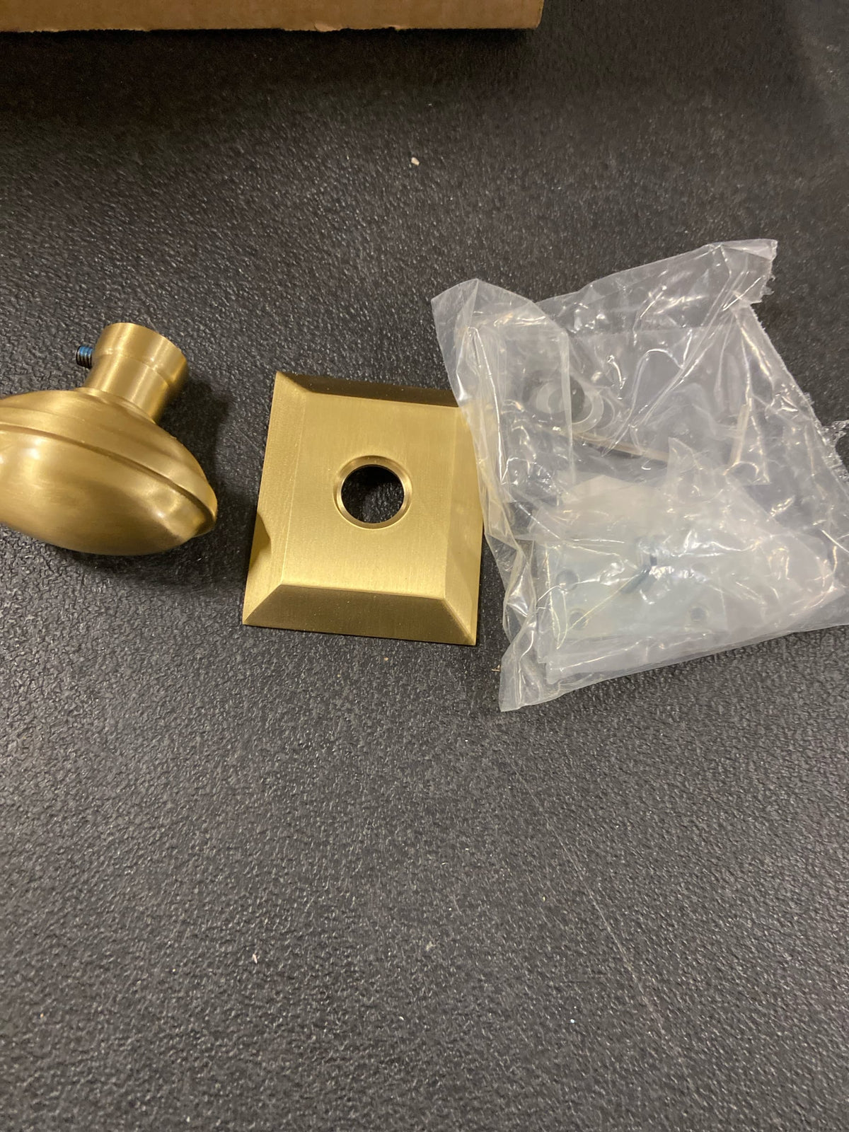 Grandeur 857815 Eden Prairie Solid Brass Non-Turning One-Sided Dummy Door Knob with Fifth Avenue Square Trim from the Concealed Screw Collection - Satin Brass