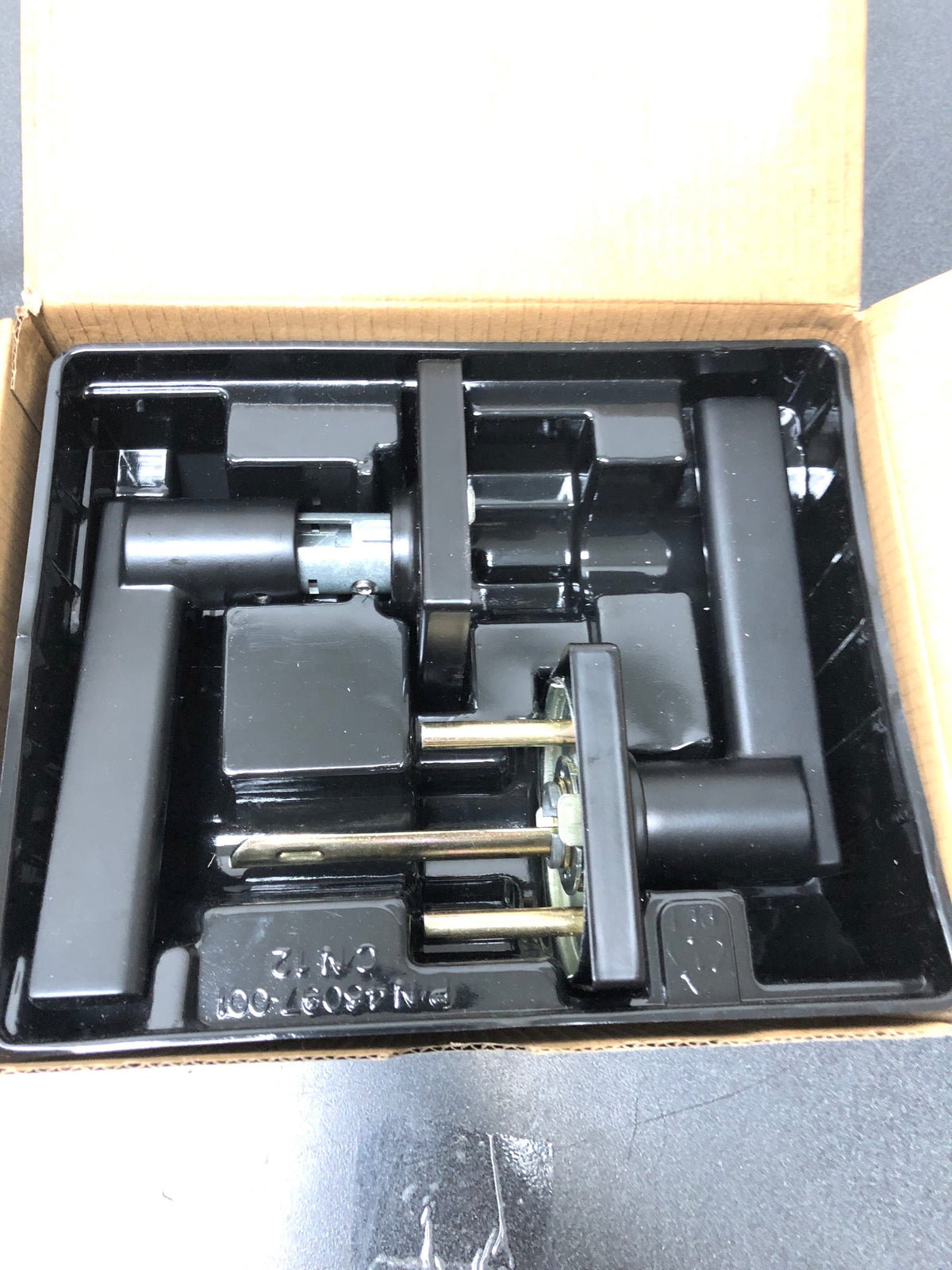 Kwikset 300CSLSQT-514 Casey Privacy Door Lever Set with Square Rose - Matte Black