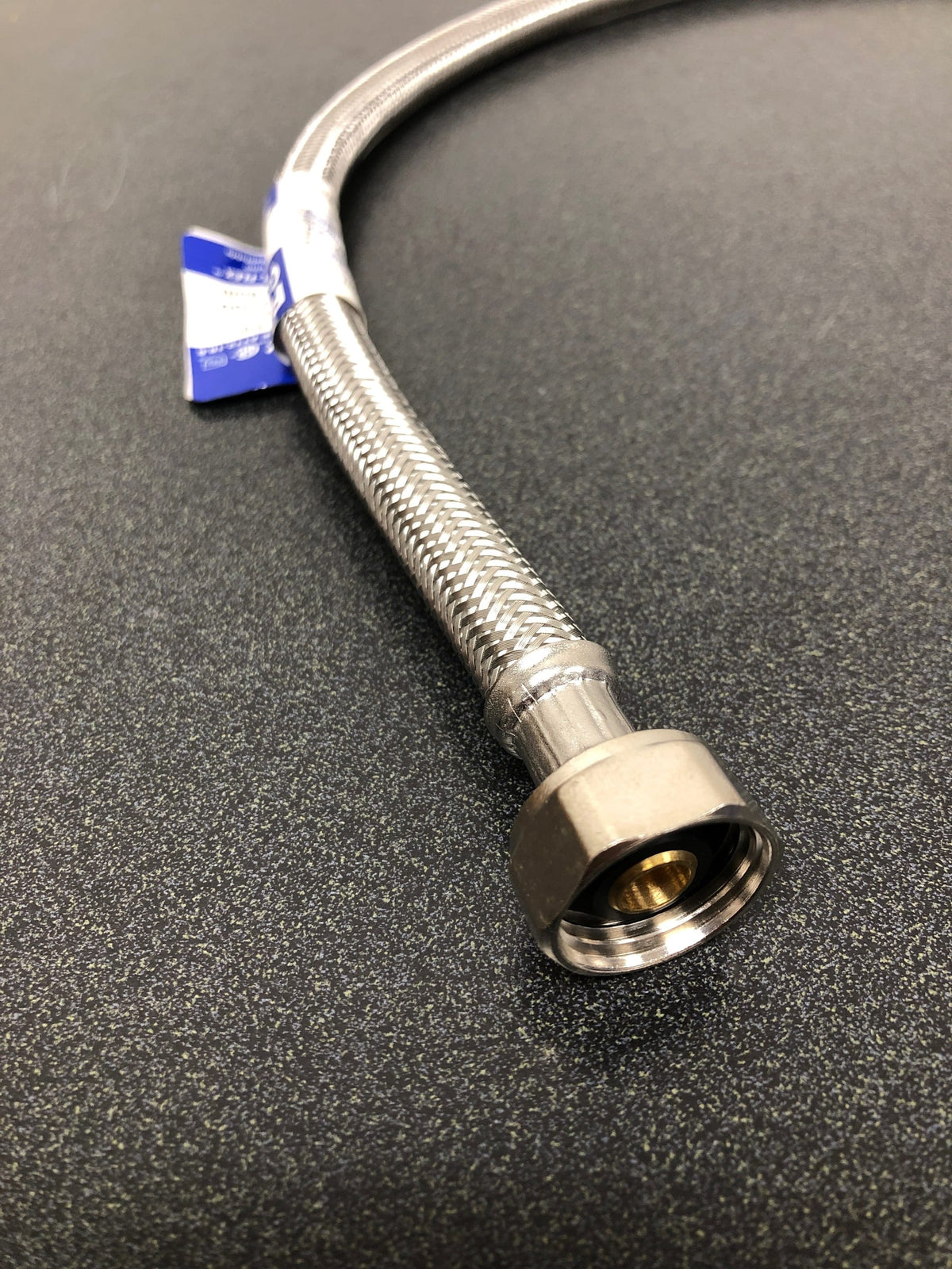 48007 30" faucet connector water supply line 1/2 fip x 3/8 compression