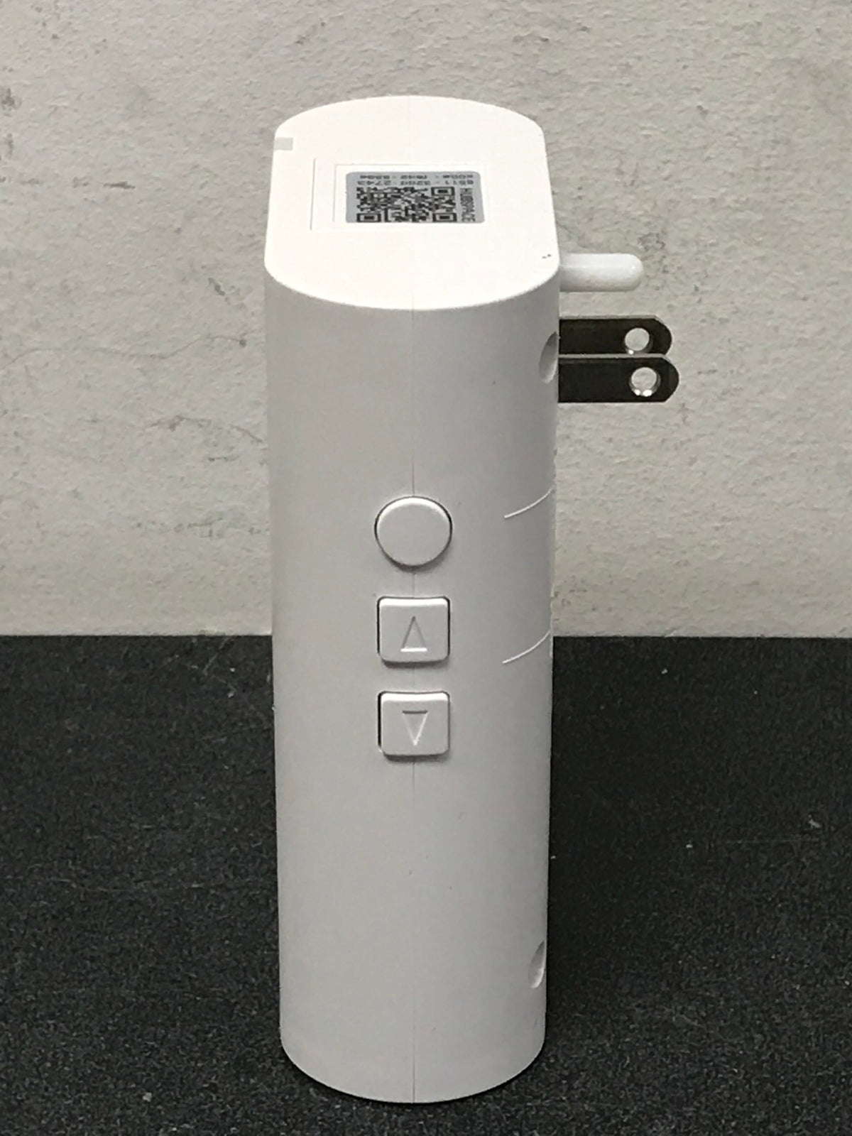 Defiant DF-3015-00 Wireless Wi-Fi Smart Plug-In White Doorbell Kit with Wireless Push Button Powered by Hubspace