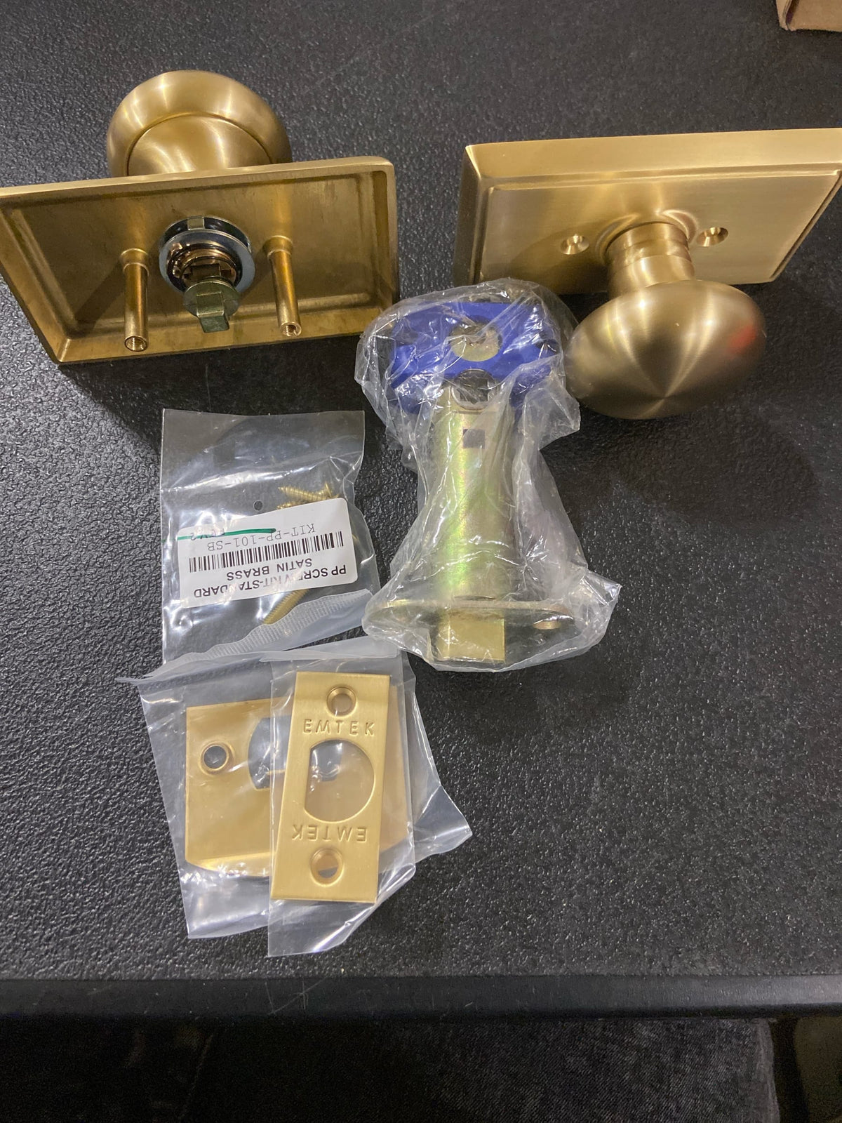 Emtek 8121PUS4 Providence Passage Door Knob Set with Rectangular Rose from the Brass Classic Collection - Satin Brass