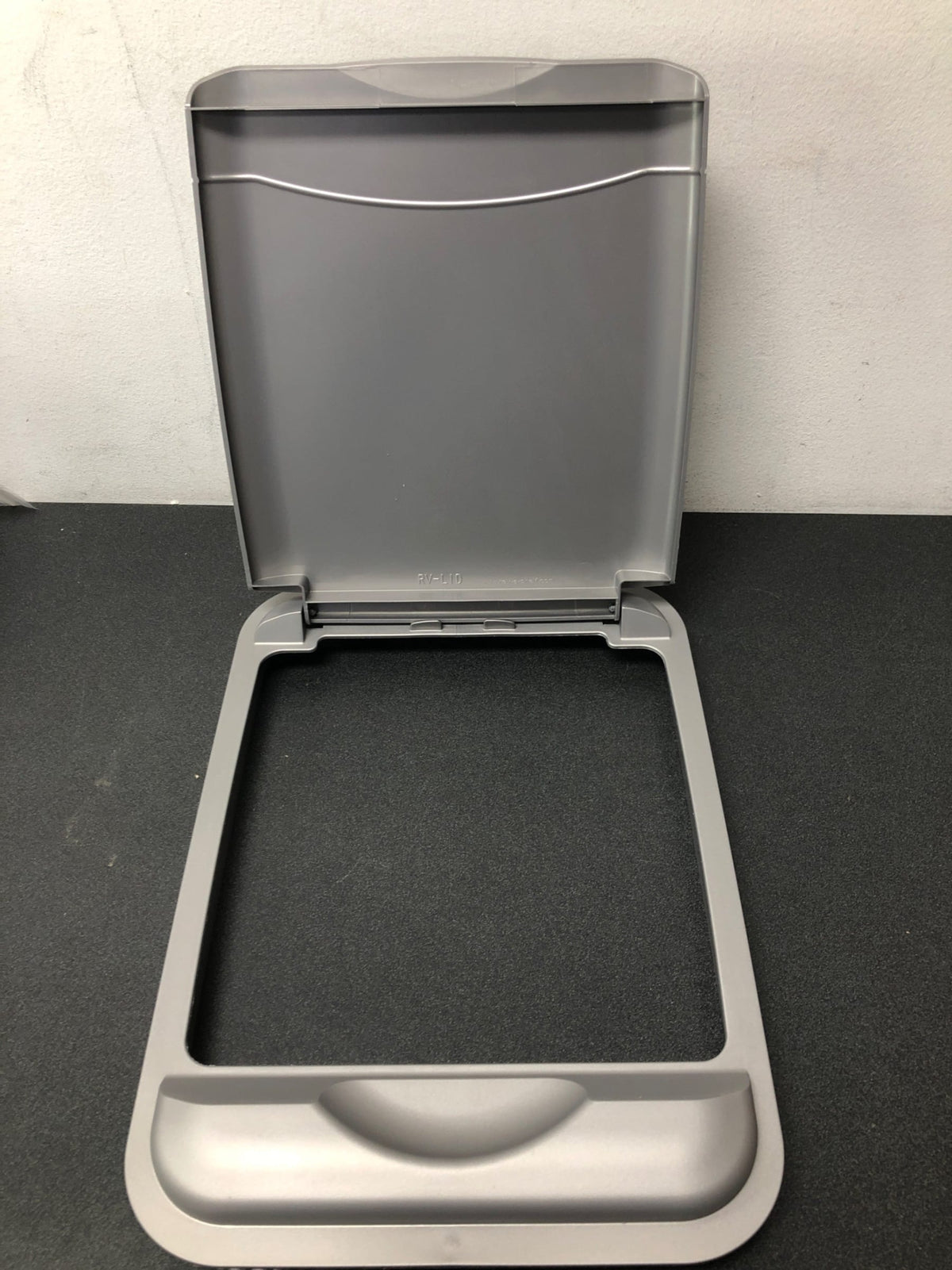 Rev-a-shelf RV-50-LID-17-1 50 Qt. Polymer Trash Can Replacement Lid, Silver
