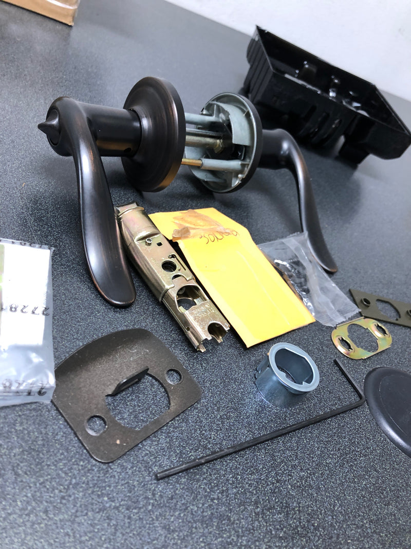 Kwikset Tustin Keyed Entry Door Leverset with Smart Key from the Signature Series
