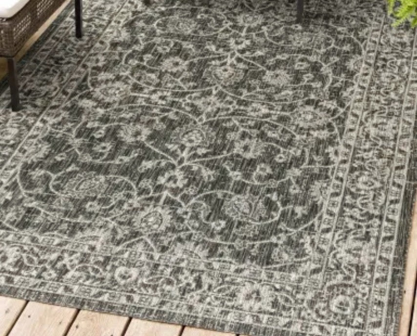 JONATHAN Y Lighting SMB103C-9 Santa Monica 9' x 12' Polypropylene Botanical, Traditional, and Vintage Indoor/Outdoor Area Rug - Black / Gray