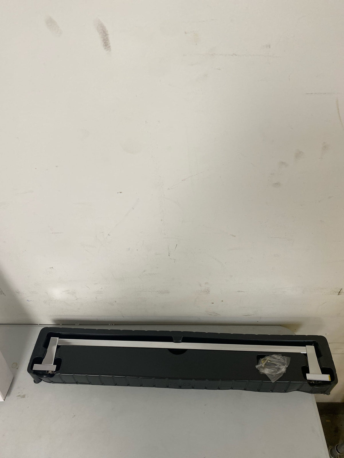 Proflo Pf9890 Kelper 24" Towel Bar - Chrome