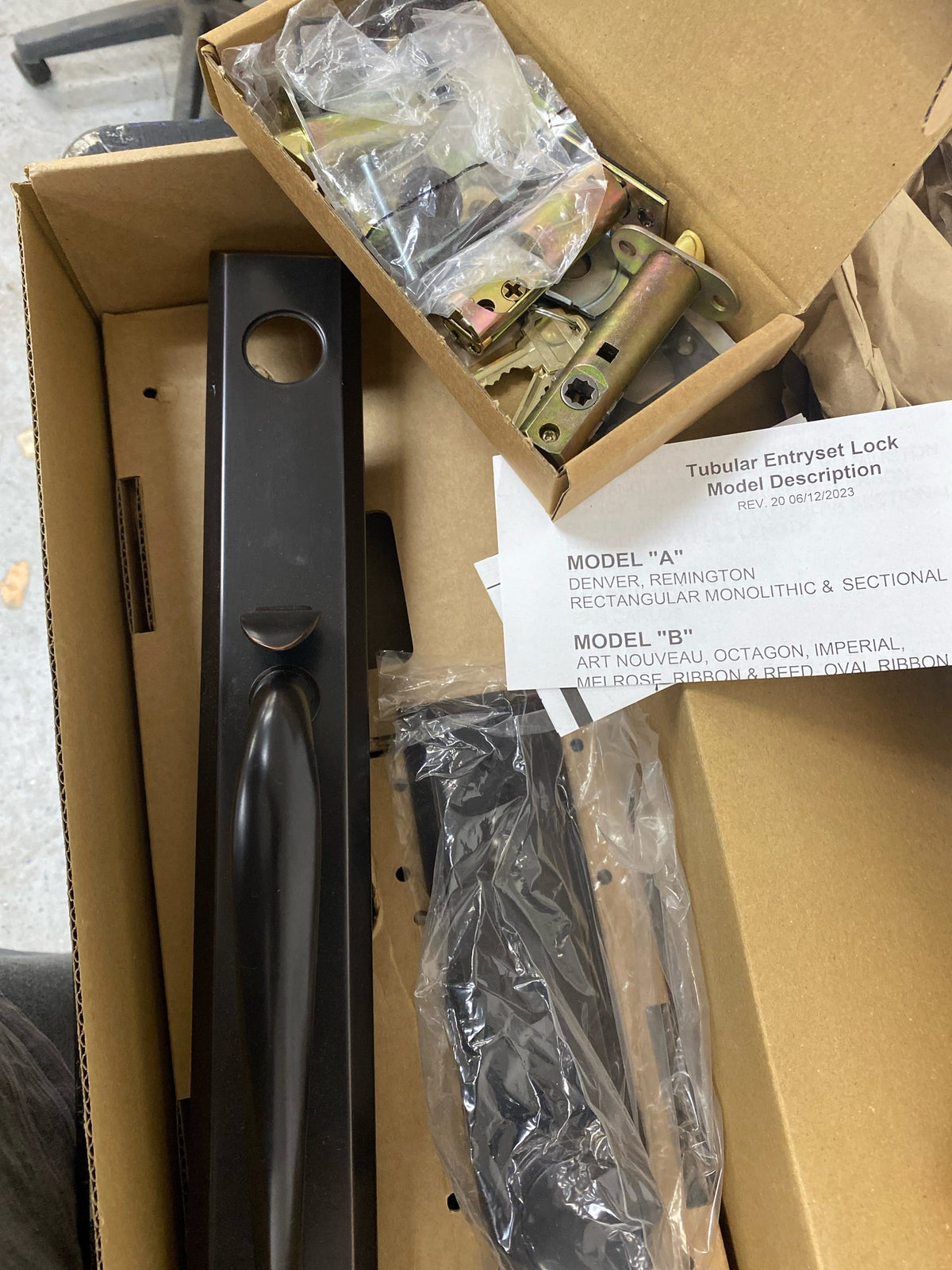 Emtek 4415NWUS10B Jefferson Full Plate Single Cylinder Keyed Entry Handleset with Norwich Interior Knob - Oil Rubbed Bronze