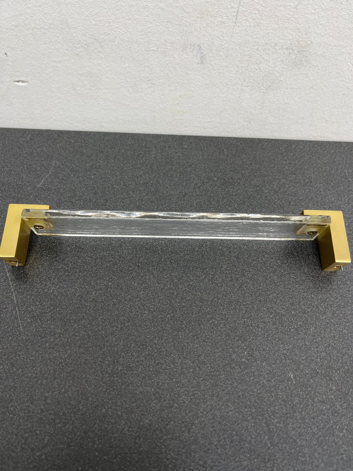 Sietto P-1200-8-SB Affinity 8 Inch Center to Center Handle Cabinet Pull with Clear Glass - Satin Brass