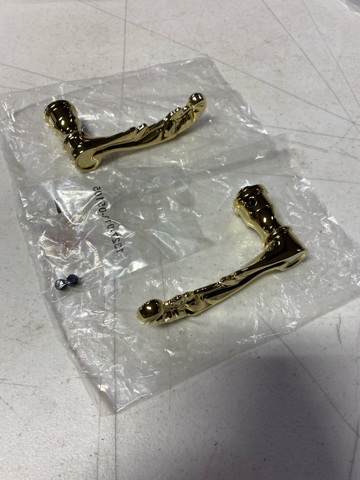 Baldwin 5121003MR Pair of Estate Levers without Rosettes Locking/Latching Mechanism Purchased Separately - Polished Brass