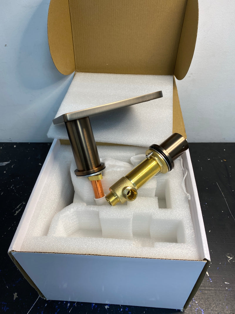 Signature Hardware 414707 Knox 1.2 GPM Widespread Bathroom Faucet with Pop-Up Drain Assembly - Oil Rubbed Bronze