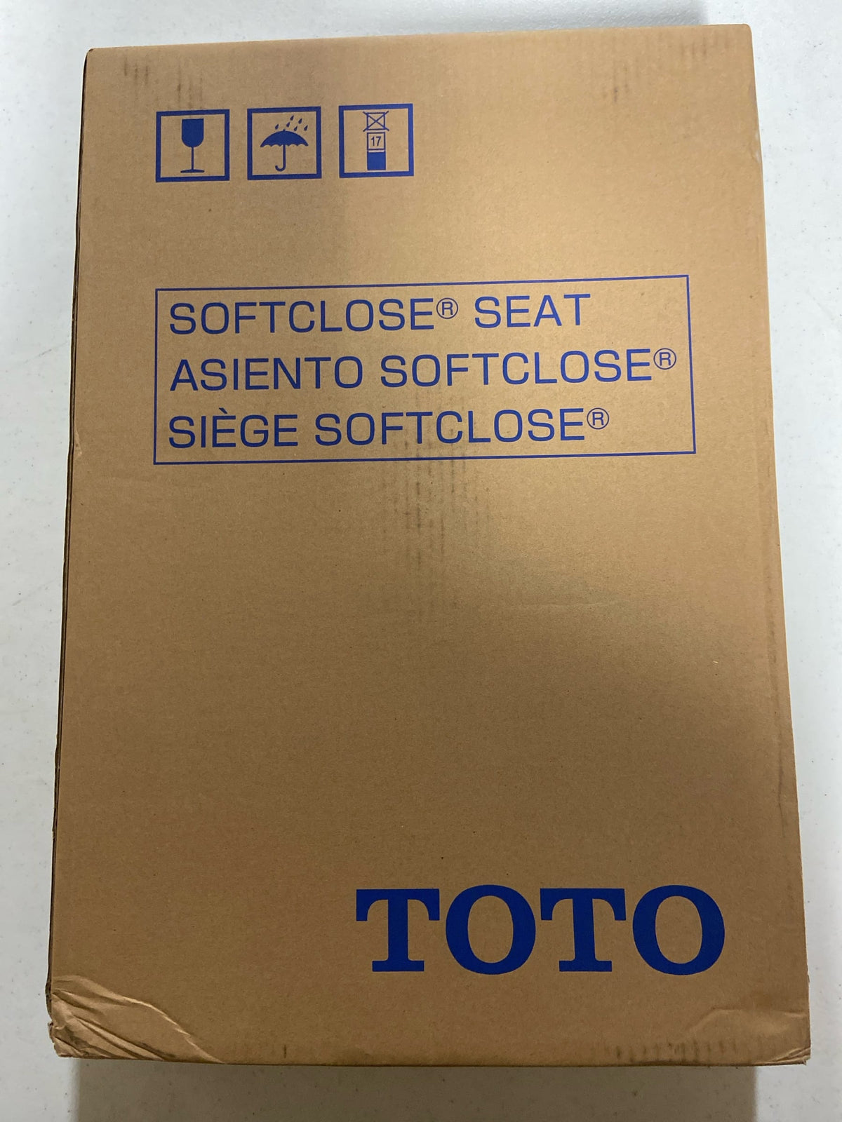 TOTO SoftClose Elongated Closed Front Toilet Seat in Cotton White-SS124#01