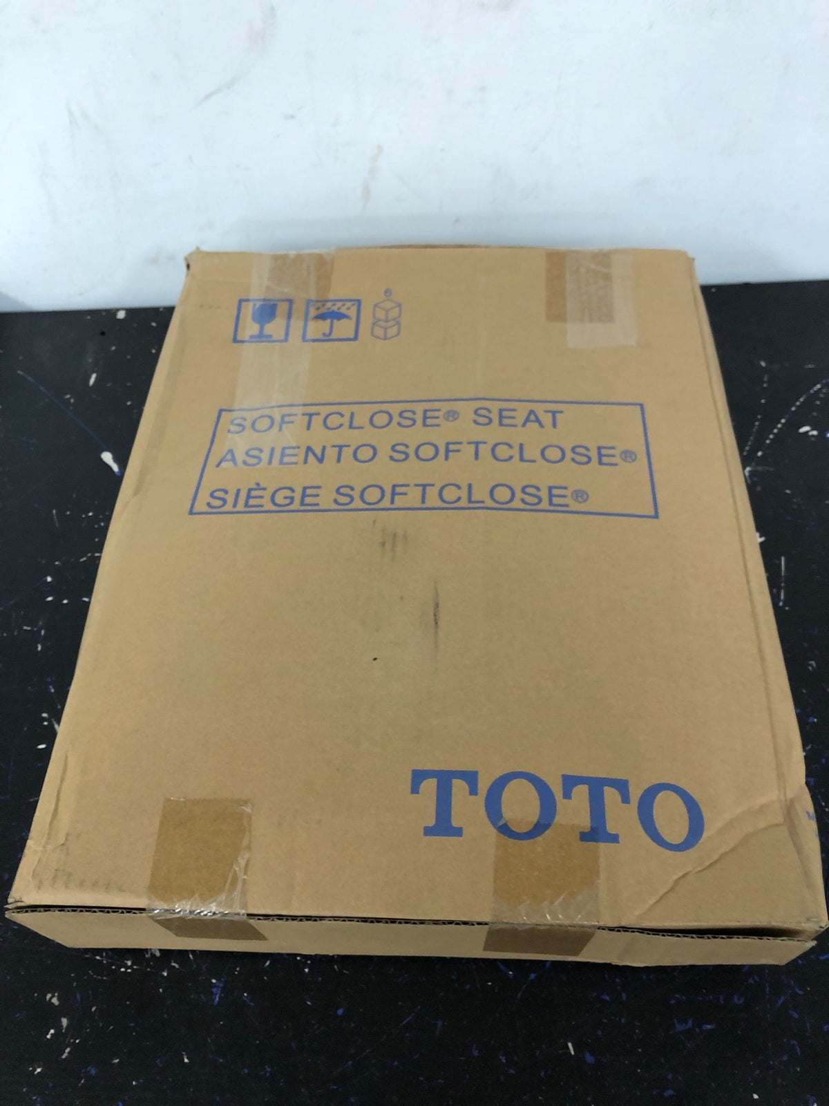 TOTO SS154#11 SoftClose Elongated Closed-Front Toilet Seat and Lid - Colonial White