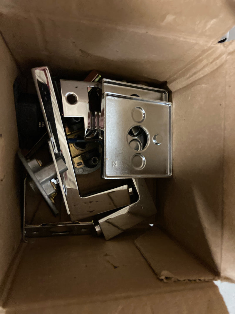 Baldwin L023260LDM L023 Left Handed Non-Turning One-Sided Dummy Door Lever with R017 Rose from the Estate Collection - Polished Chrome