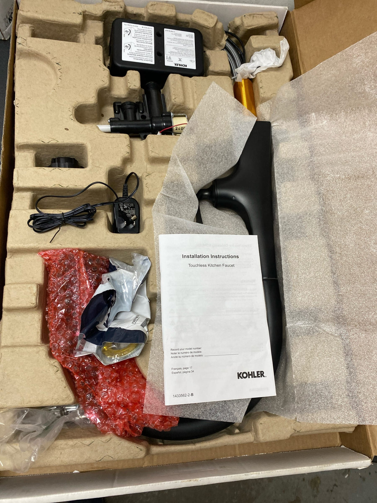 Kohler K-22068-BL Graze Touchless Pull-Down Kitchen Sink Faucet with Three-Function Sprayhead - Matte Black