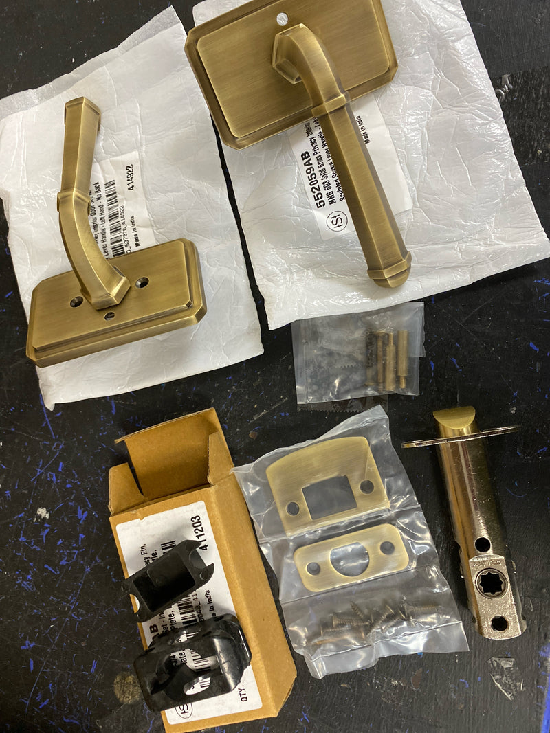 Signature Hardware 479153 Matteen Left Handed Solid Brass Privacy Door Lever Set with 2-3/4" Backset - Antique Brass