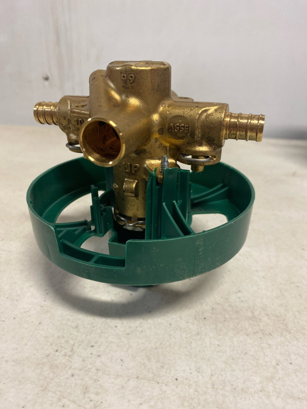 Moen M-Pact Includes Bulk Pack Posi-Temp(R) 1/2" Crimp Ring Pex Inlets/Cc Outlets Connection Pressure Balancing
