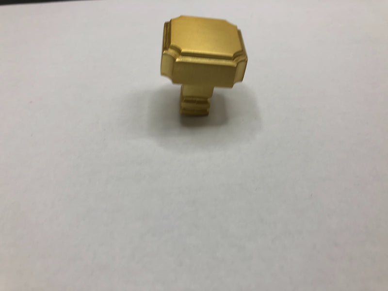 Liberty Hardware P38476C-117-CP Notched 1-1/8 Inch Square Cabinet Knob - Bayview Brass