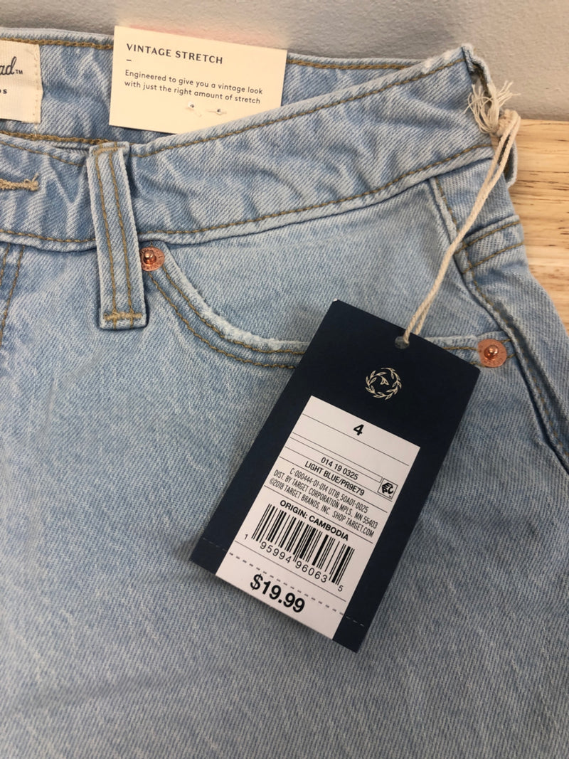 Women's high-rise vintage midi jean shorts - universal thread™ light blue 4
