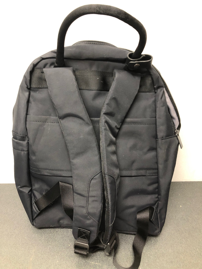Signature commuter backpack black - open story™