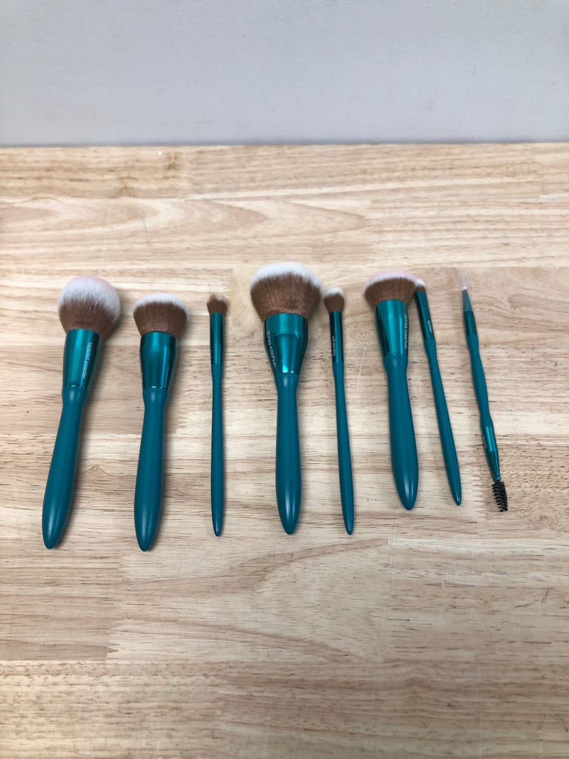 Luminate collection complete brush set