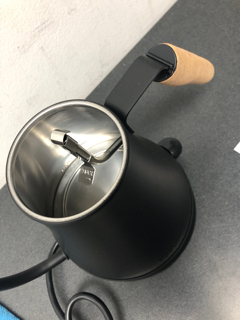 Bodum melior gooseneck water kettle, 27 ounce, matte black